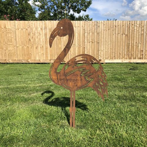 Charming Metal FLAMINGO Garden Decoration | Unique Lawn Feature Ornament Statue for UK Homes