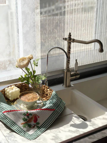British Country Cottage Style: Rustic Charm for Modern UK Homes