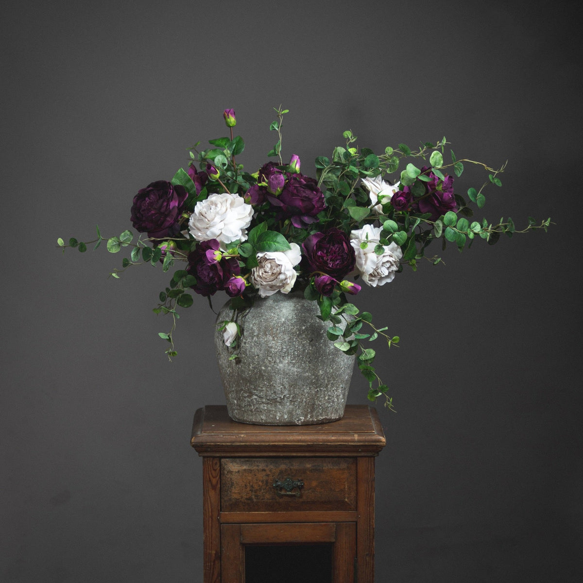 Ceramic, Stone & Stone-Effect Vases