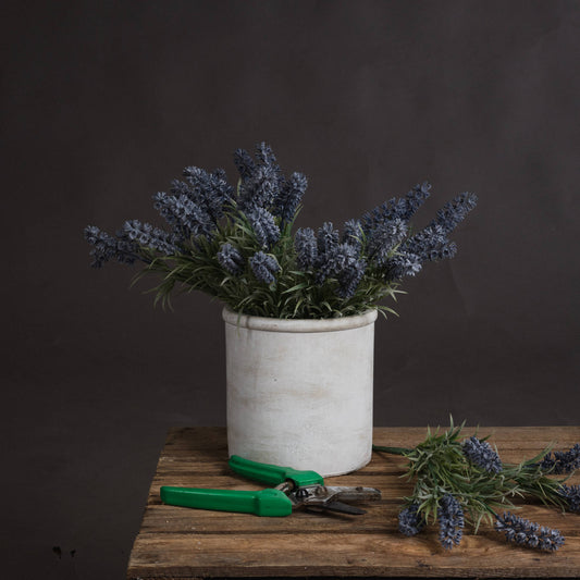 https://www.hill-interiors.com/images/giant/17333-c.jpg
