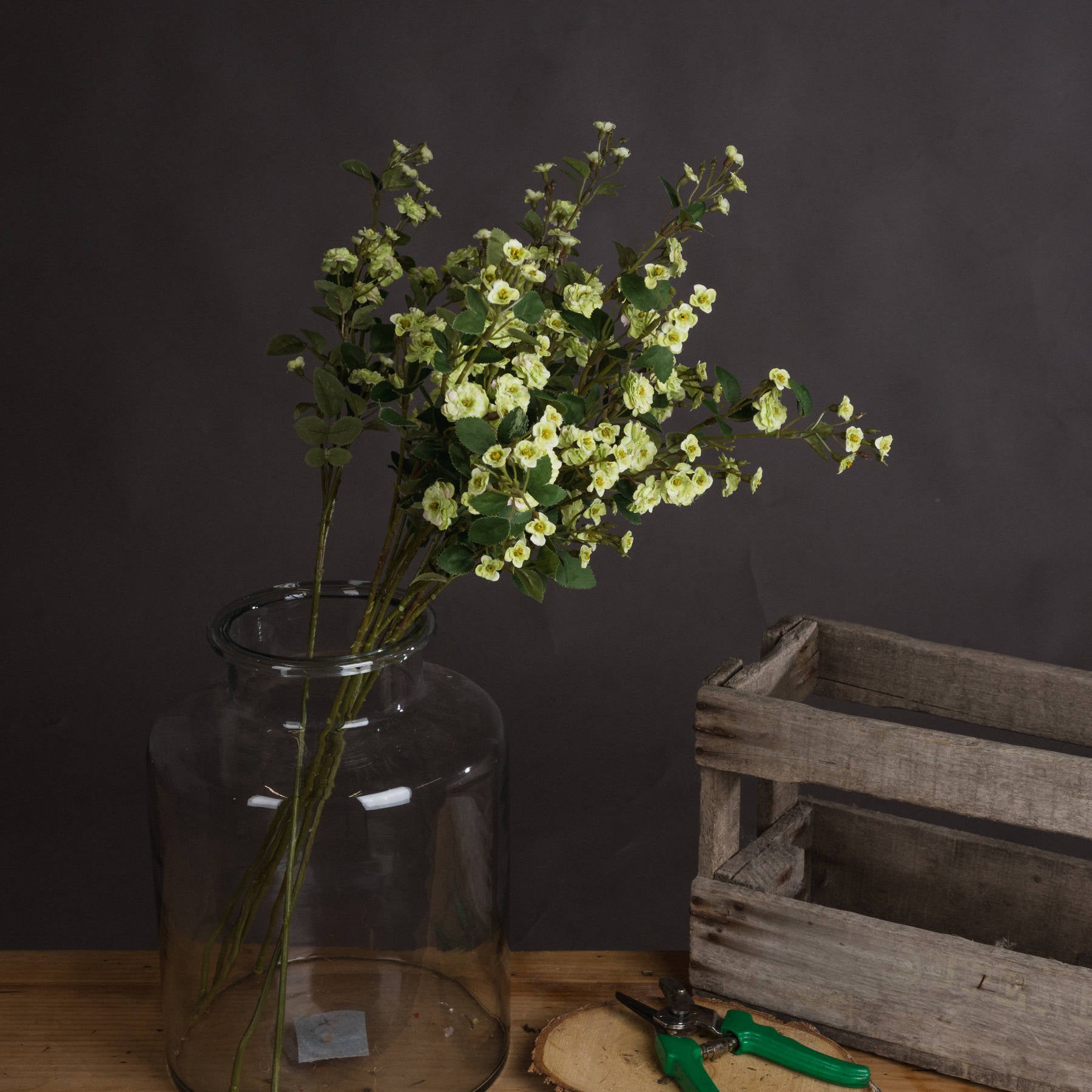 https://www.hill-interiors.com/images/giant/19045-c.jpg